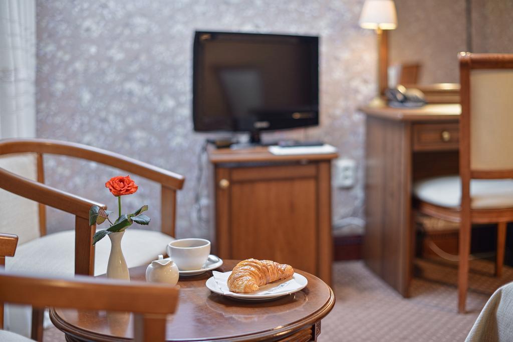 Ayvazovsky Hotel Odessa Ngoại thất bức ảnh